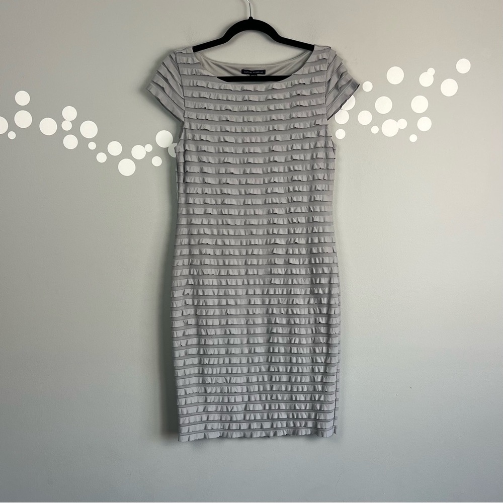 Banana Republic Stretch Ruffle Layered Dress Size Small